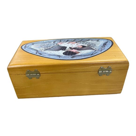 Vintage and Lane Mini Cedar Chest Mother & Child P Buckley Moss - Picture 7 of 9